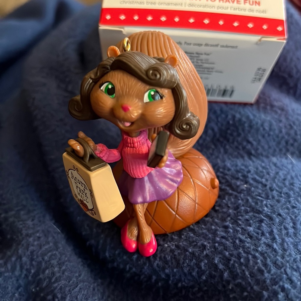 Hallmark girls Just want to have fun squirrel 2015 ornament Xmas tree